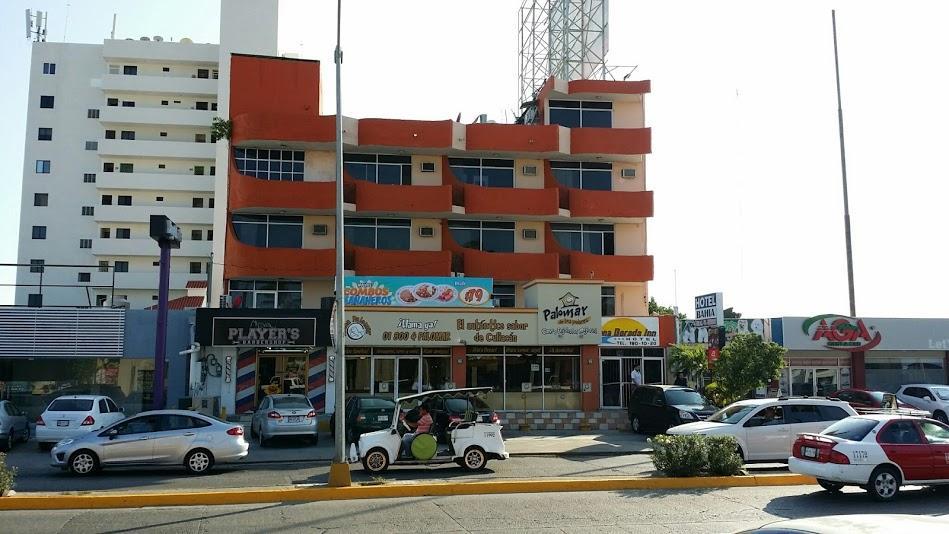 Capital O Zona Dorada Inn, Масатлан Экстерьер фото
